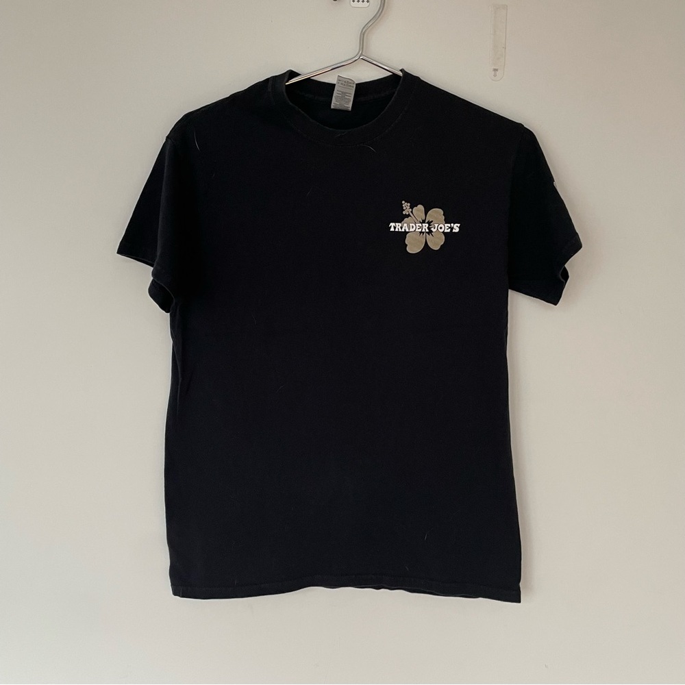 Unique Trader Joe’s Crew Shirt Black & Gold  Sz Medium Collectible & Rare color